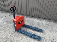 Electric Heli Pallet Jack and Charger - New