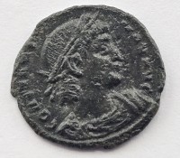 22 · CONSTANTINE II (307-363AD) ROMAN COIN