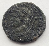 30 · CEASAR CONSTANTINE II (317-337AD) ROMAN COIN