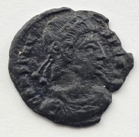 31 · CEASAR CONSTANTINE II (317-337AD) ROMAN COIN