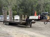 24 · 2012 Colron Industries Tri-Axle Low Loader Deck Wi