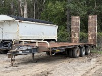 25 · 2016 Titan / SureX Tri-Axle Tag Trailer
