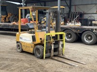 27 · Komatsu FG14L-14 Forklift