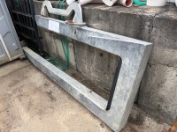 52 · Galvanised lifting jib