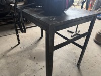 125 · Heavy duty steel bench 1300 x 800