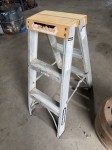 129 · Hurricane small step ladder, aluminium