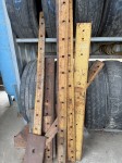 220 · Quantity of cutting edges for various machines, in
