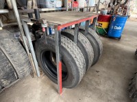 225 · Rack including three tyres 1200 x 800 mm