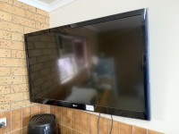 242 · LG television to corner