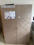 Contents to Office corner including cabinet and de