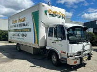 5 · 2004 Nissan UD removalist Truck