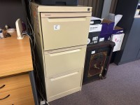 32 · 3-draw metal filing cabinet