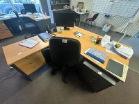 35 · L-shape desk, draw unit & office chair