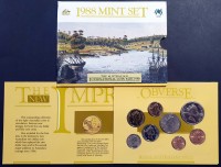 32 · 1988 AUSTRALIAN UNC 6 COIN SET IN HOLDER