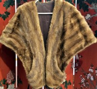 113 · ANTIQUE MINK STOLE