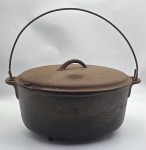 ANTIQUE CAST IRON BILLY/POT