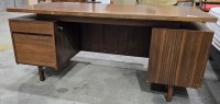 152 · MID CENTURY MODERN ROSEWOOD DESK