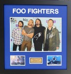 4 · FOO FIGHTERS SIGNED GROHL SHIFLETT HAWKINS &MENDEL